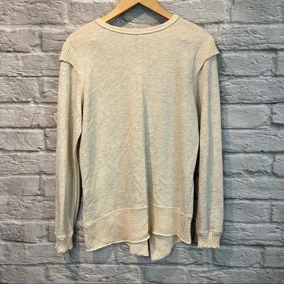 NWT Pete Collection Size Large Cream/Grey Knit Asymmetrical Long Sleeve V-Neck - Picture 16 of 16